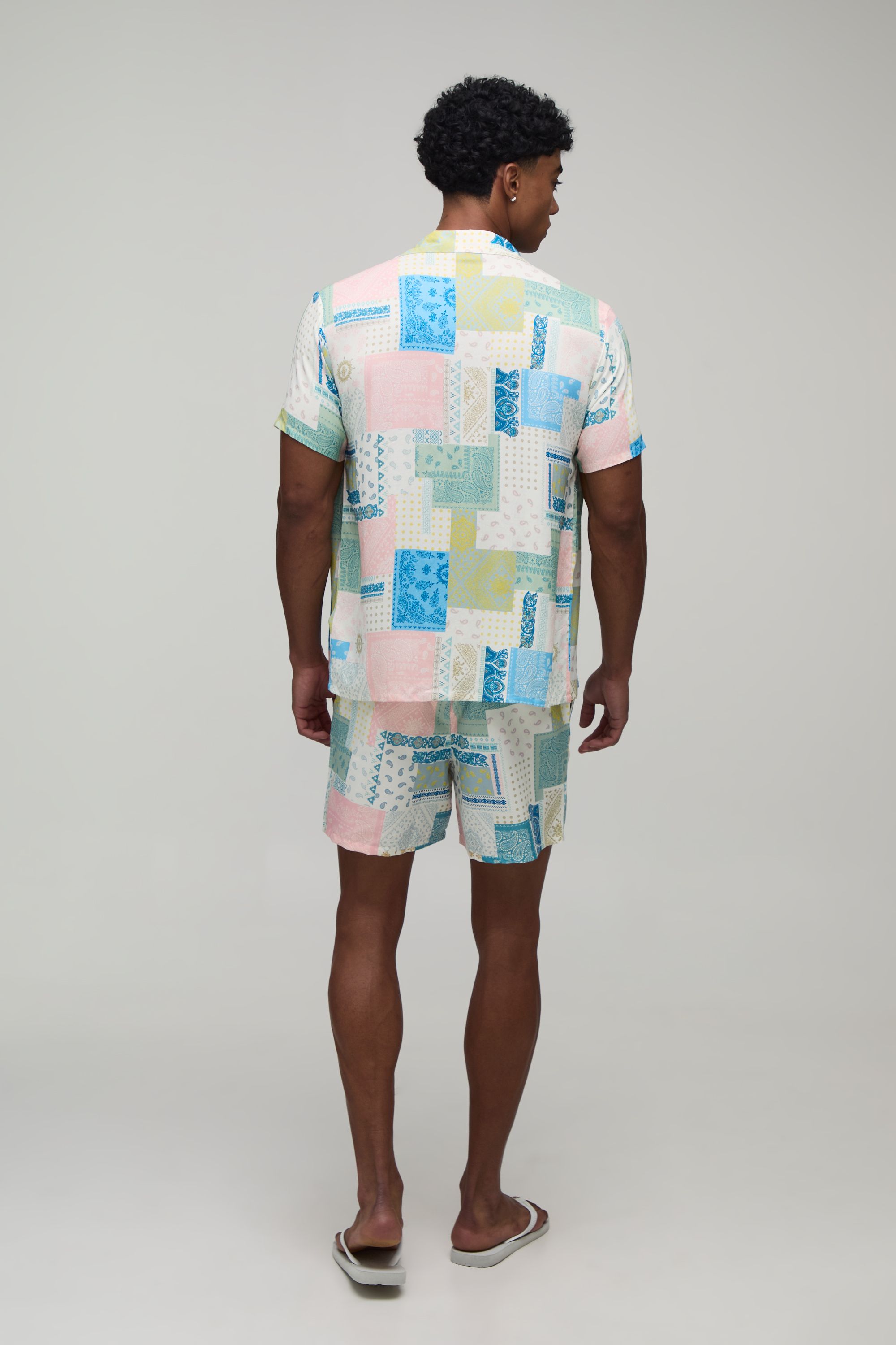 BoohooMAN Mens Bandanna Printed Shirt & Swim Short Set - Pink Viscose - Sma