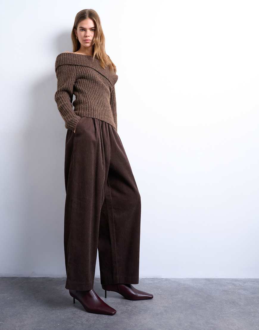 Corduroy wide leg awkward length pants in brown