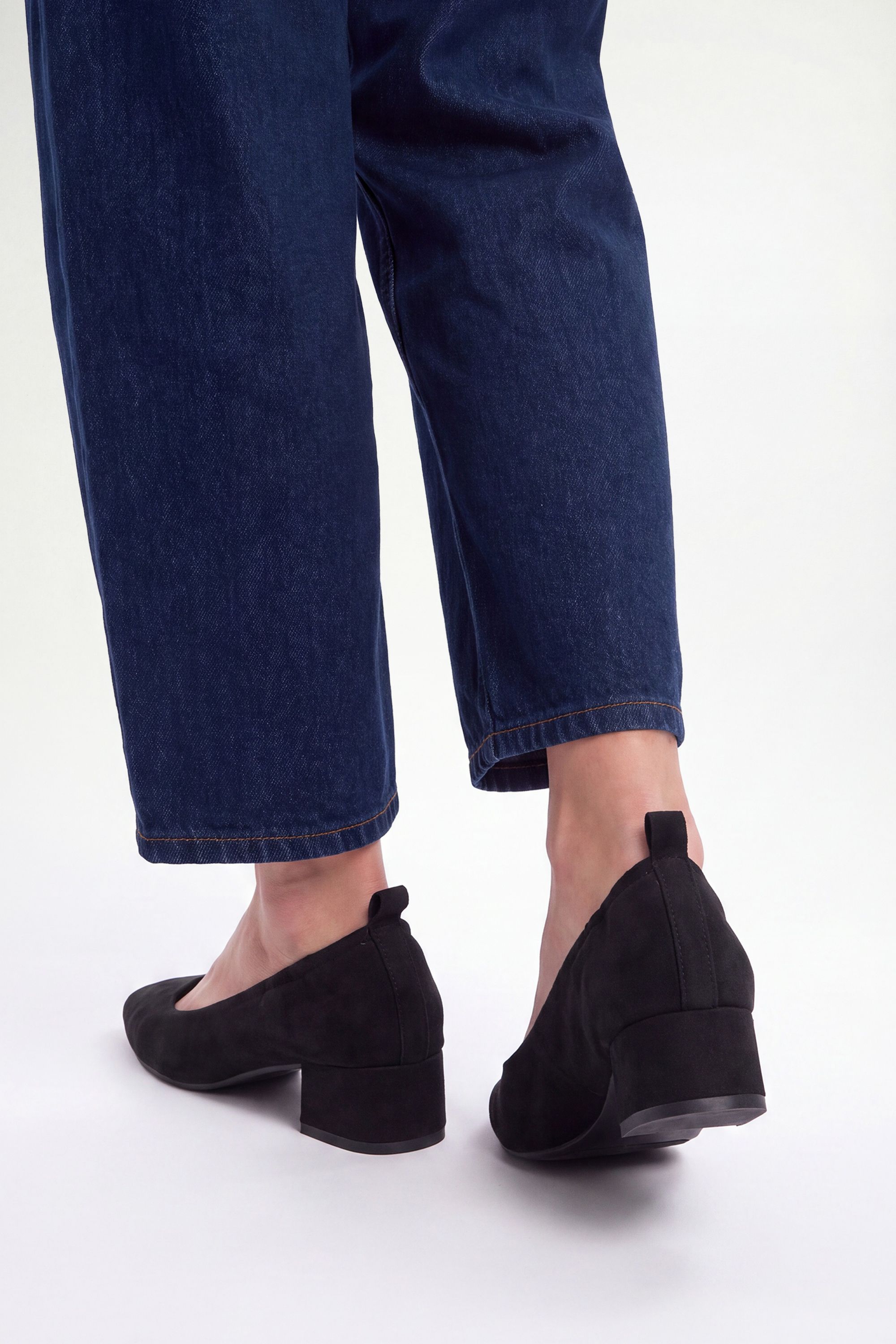 Wallis Womens Layla Faux Suede Elasticated Back Low Block Heel Ballet Pumps - Black