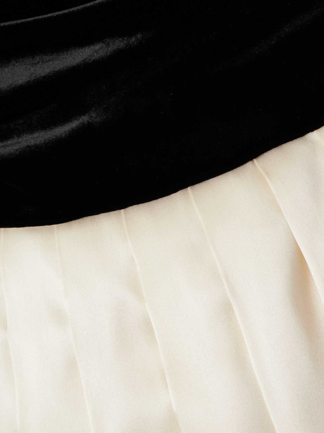 Vanilla Velvet And Pleated Mikado Gown - Black