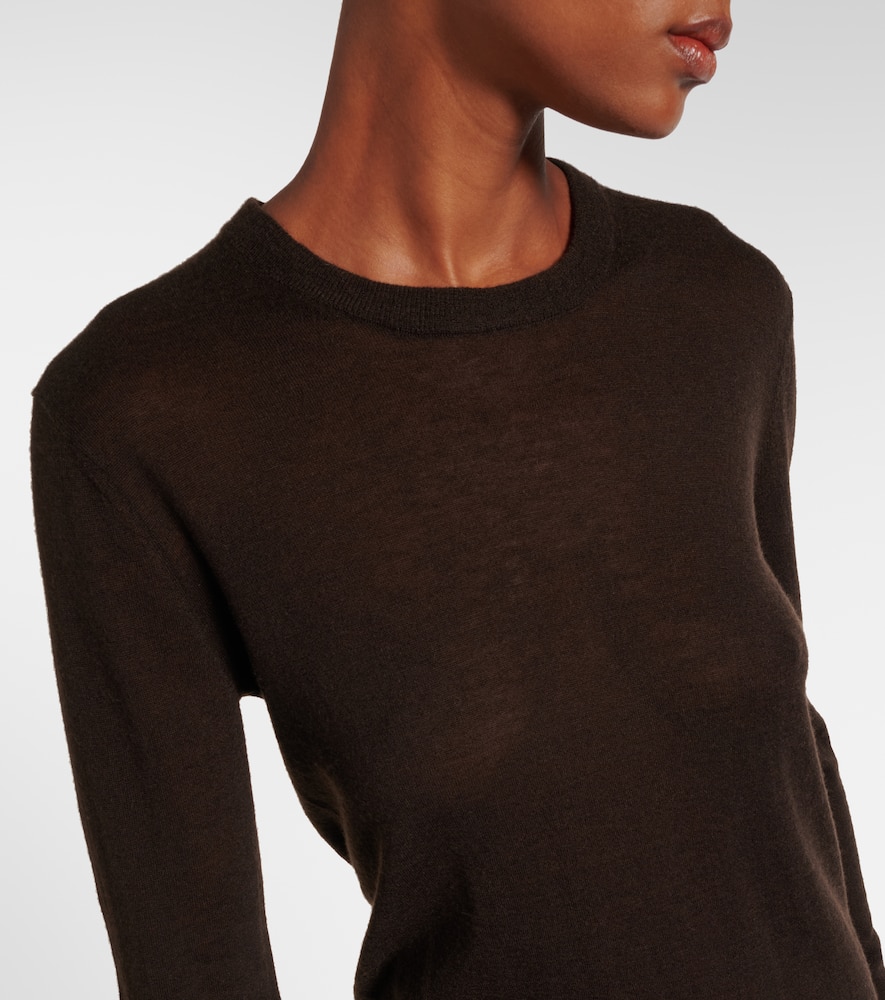 Cashmere sweater