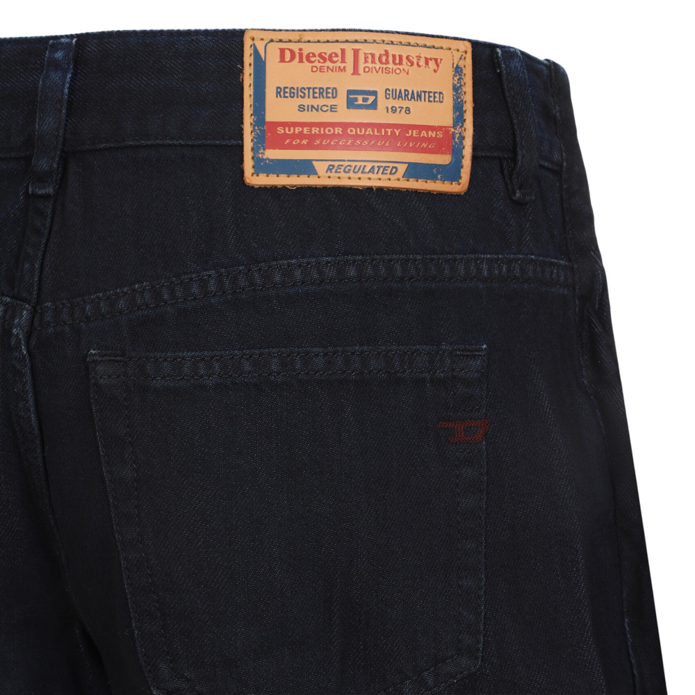 Short Blue