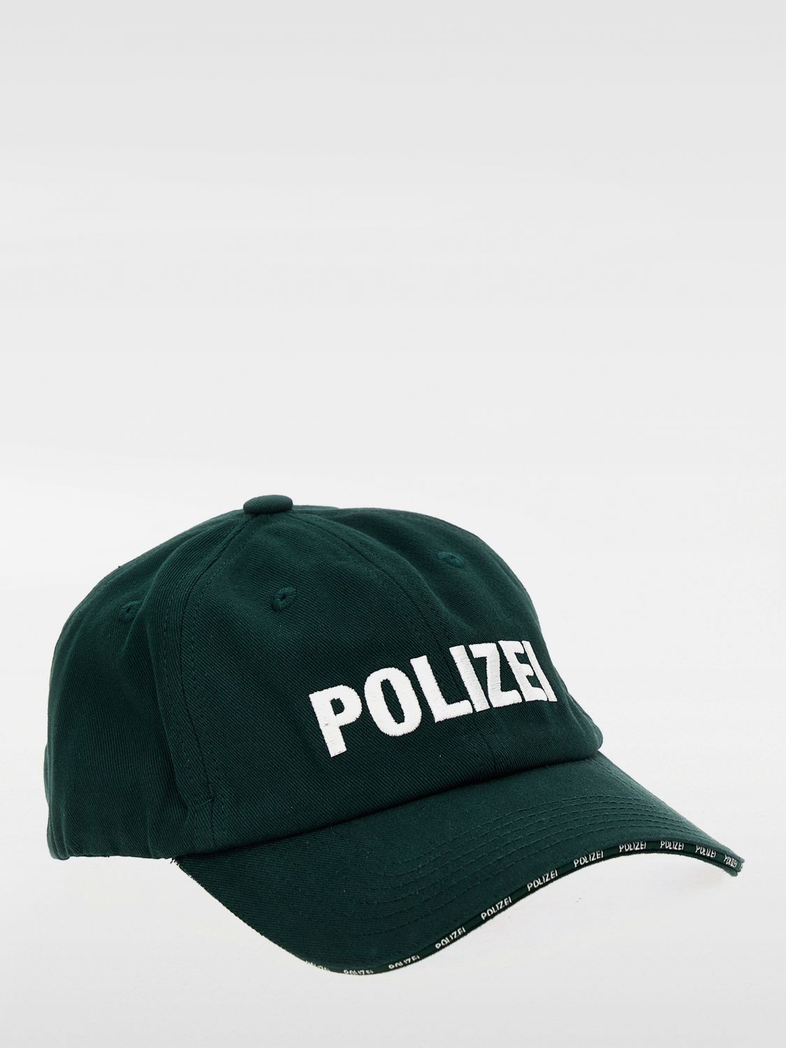 Embroidered cap - Green