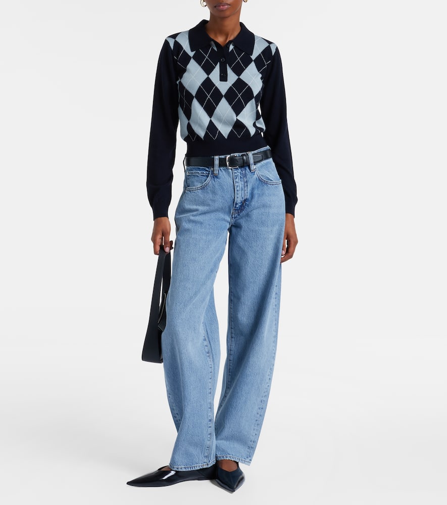 Low Slung mid-rise barrel-leg jeans