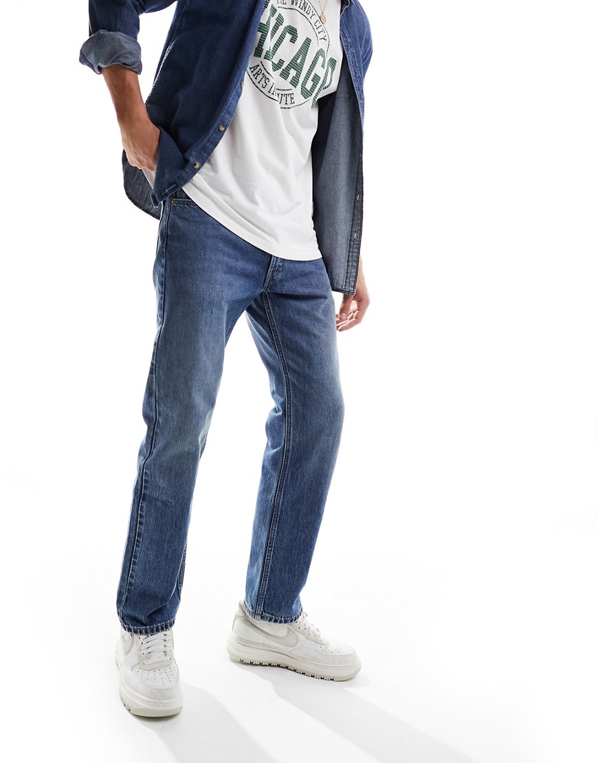 555 '96 relaxed straight fit jeans in mid blue