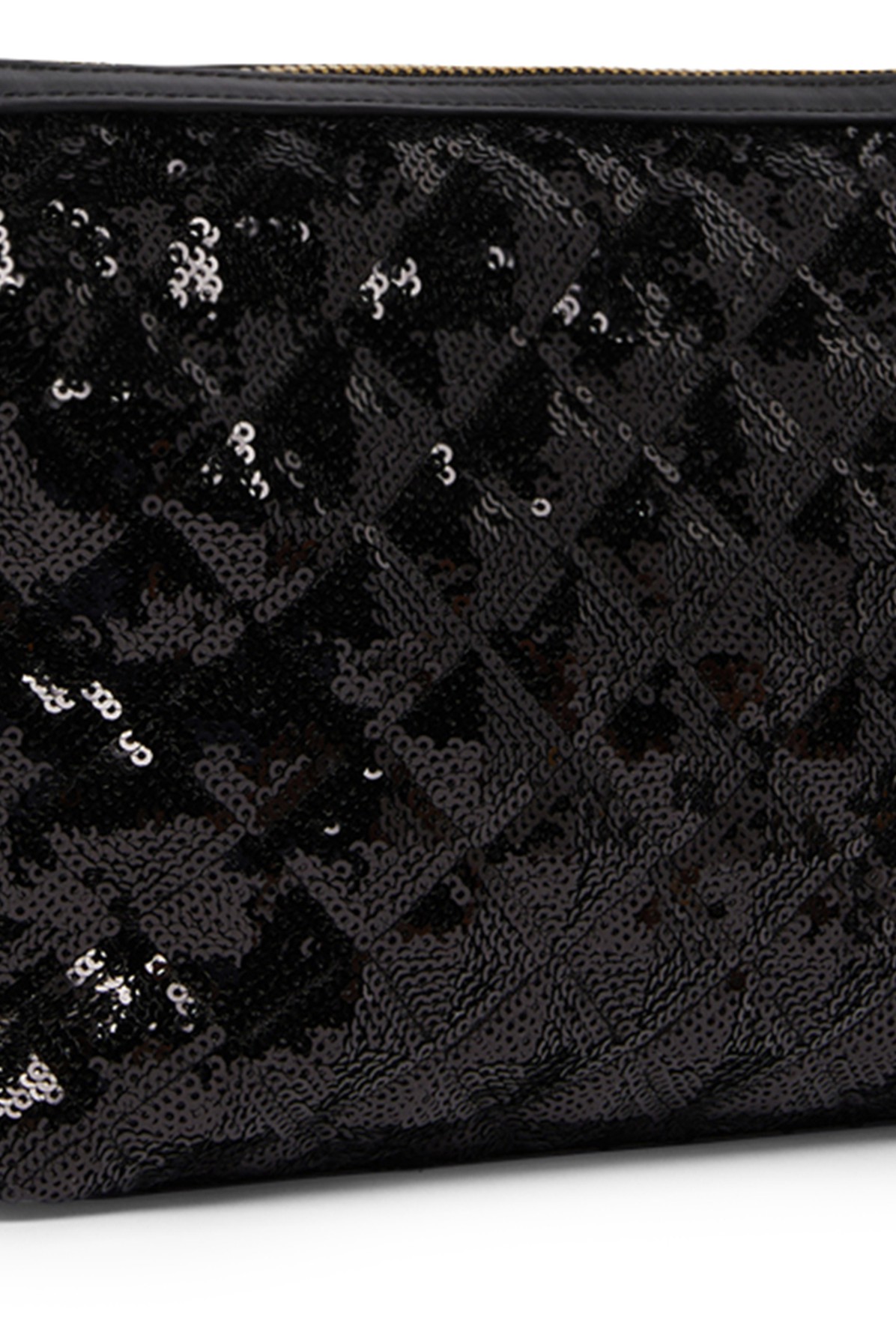 Sequinned clutch