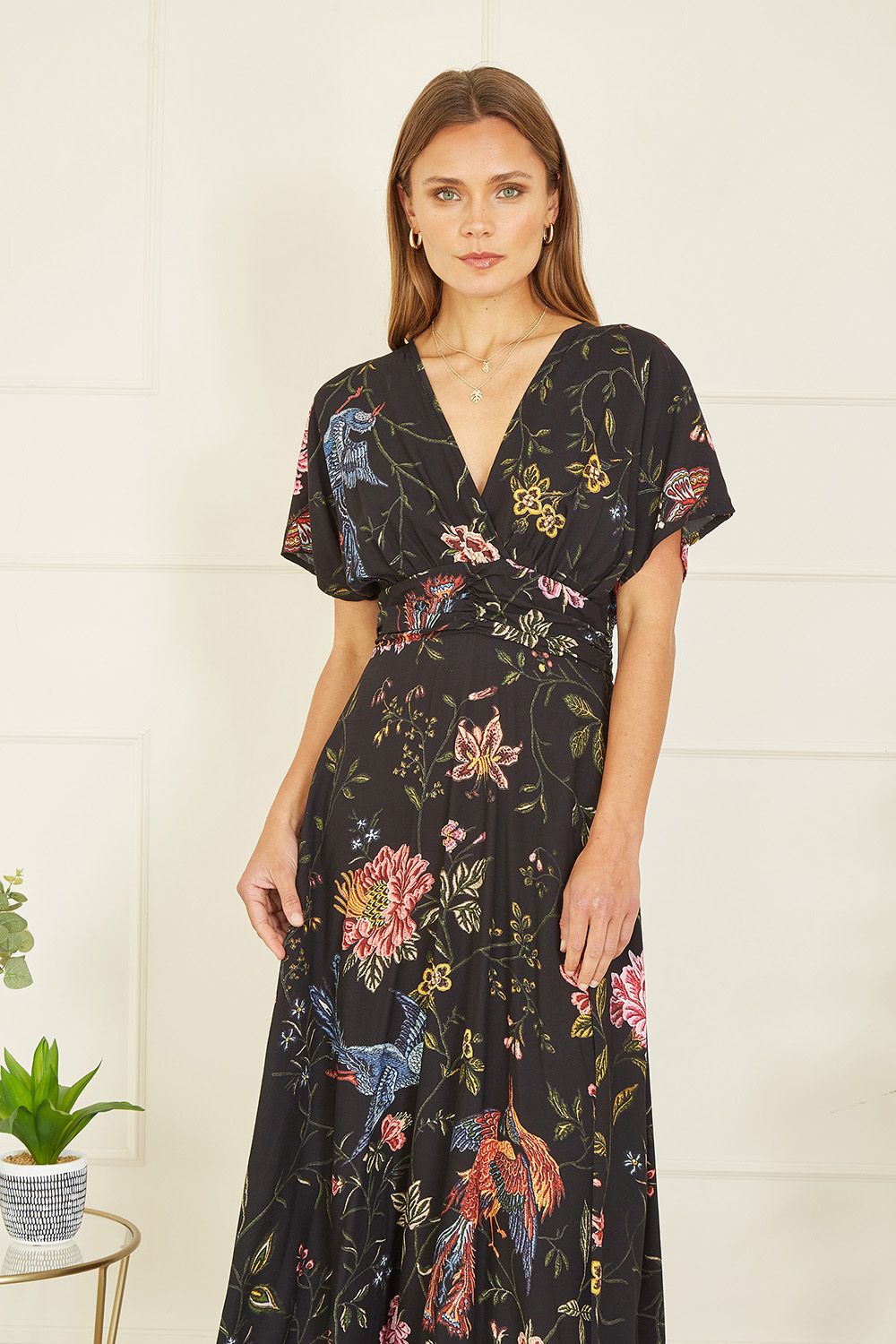 Yumi Women's Black Viscose Bird & Floral Print Kimono Midi Dre