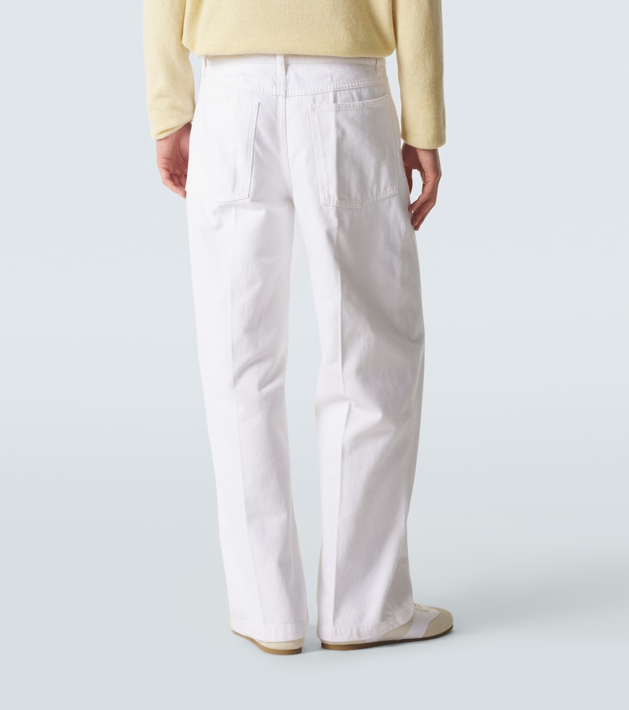Wide-leg jeans