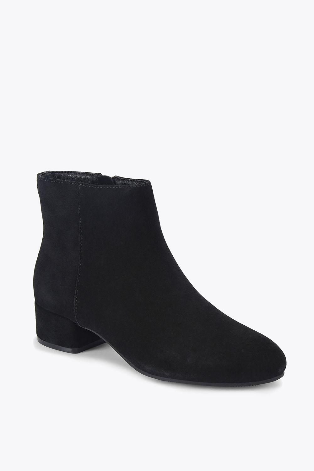 KG Kurt Geiger Women's 'Tabina' Suede Boots in Black