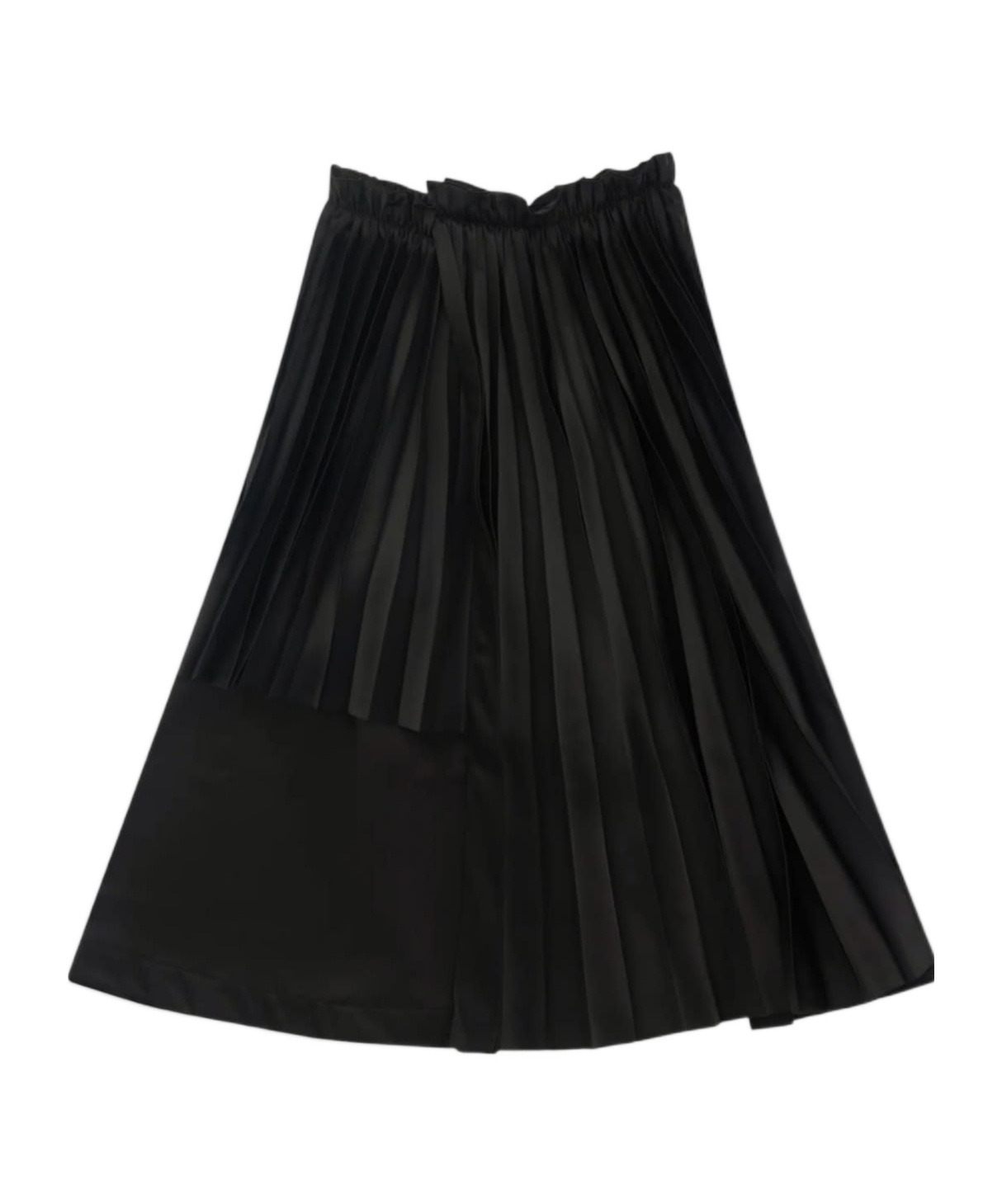 Pleated skirt