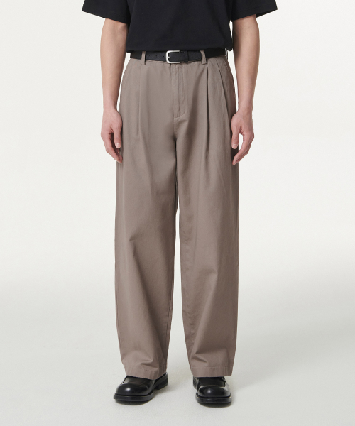 Two-tuck wide chino pants