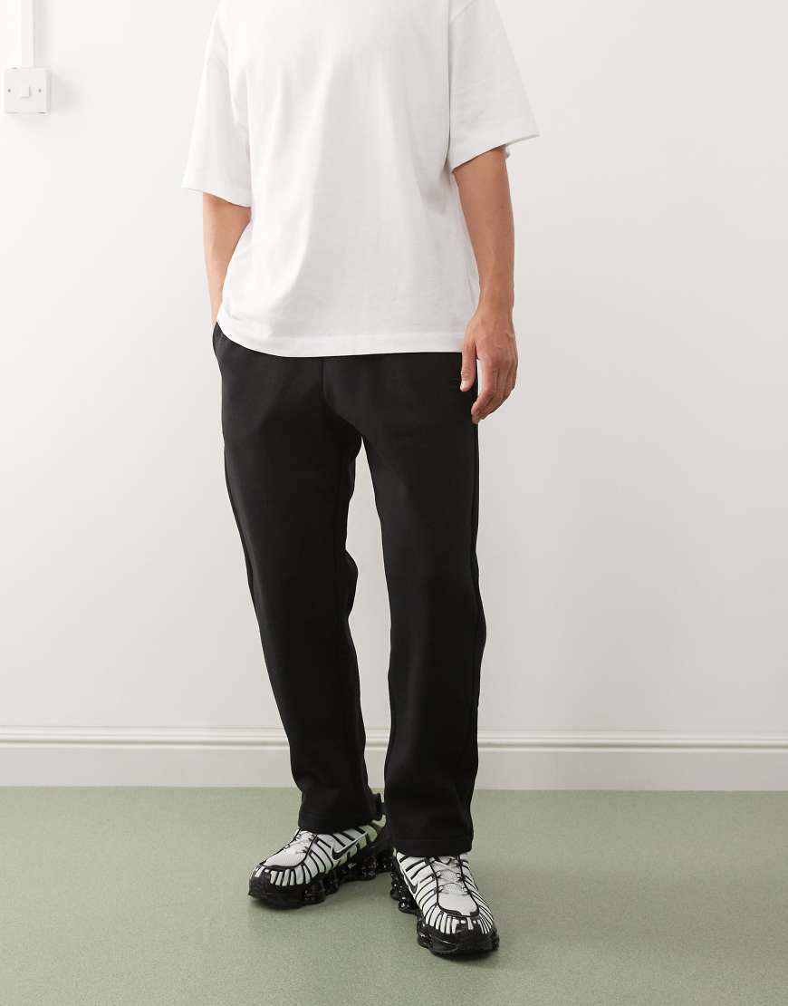 Barrel joggers in black