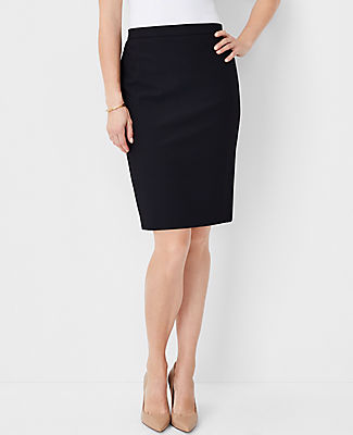 Ann Taylor The Petite Seamed Pencil Skirt in Bi-Stretch — Curvy Fit