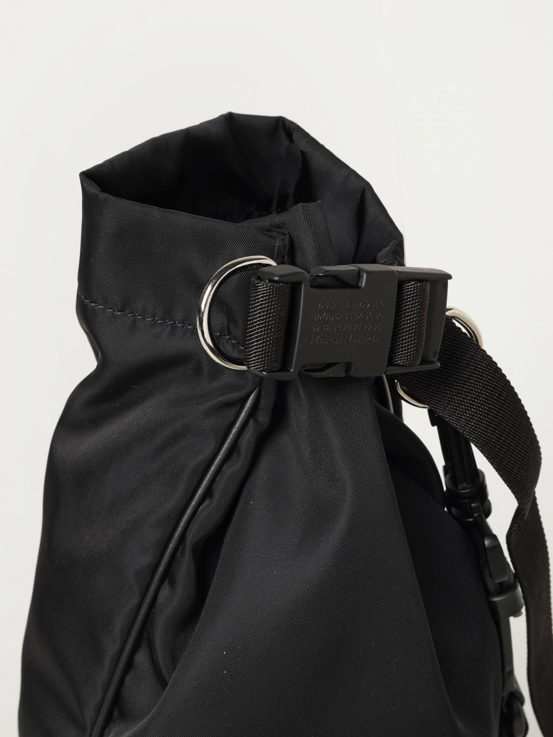 Four-stitch shoulder bag - Black