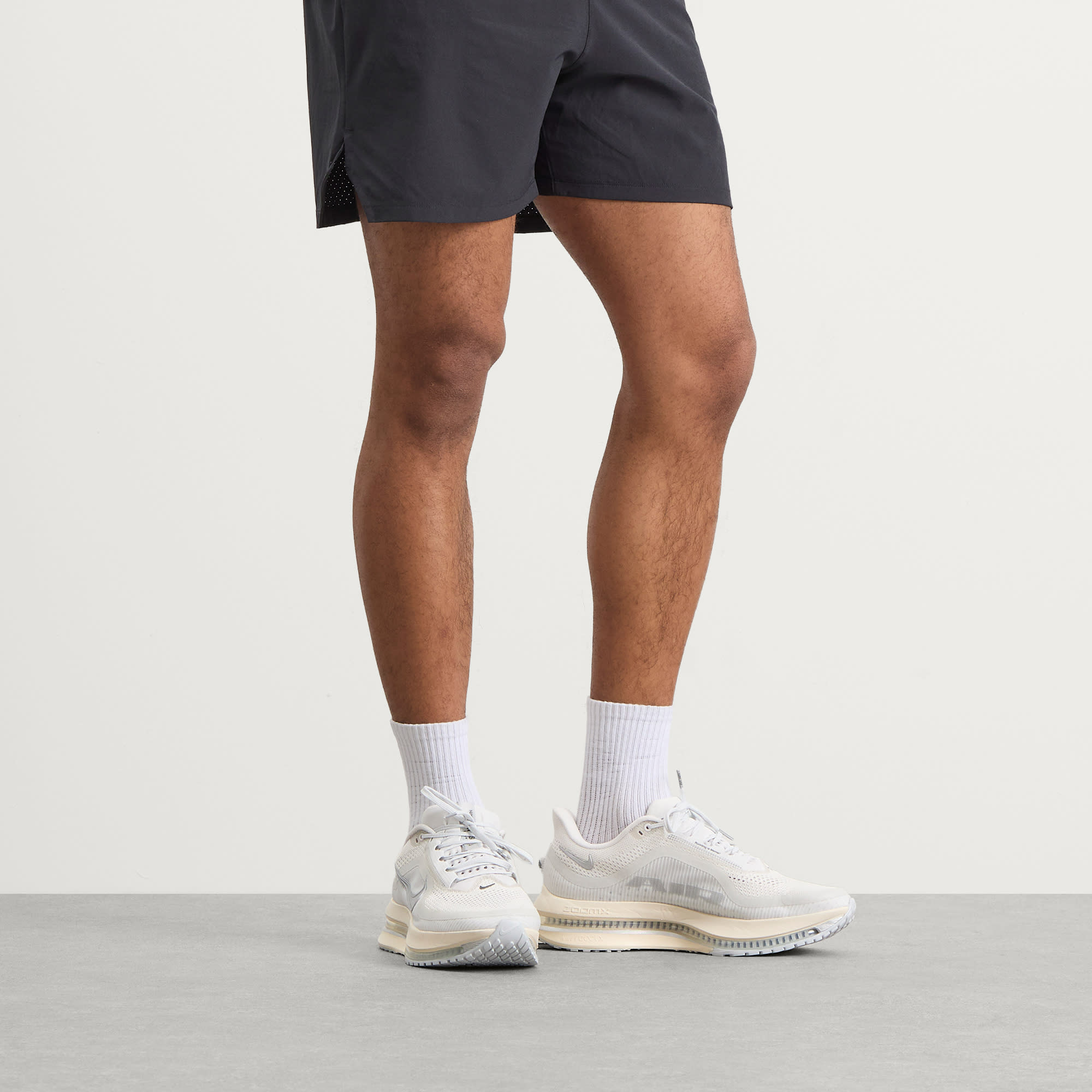Nike Men's Pegasus Premium Sneaker Platinum Tint/Reflect Silver