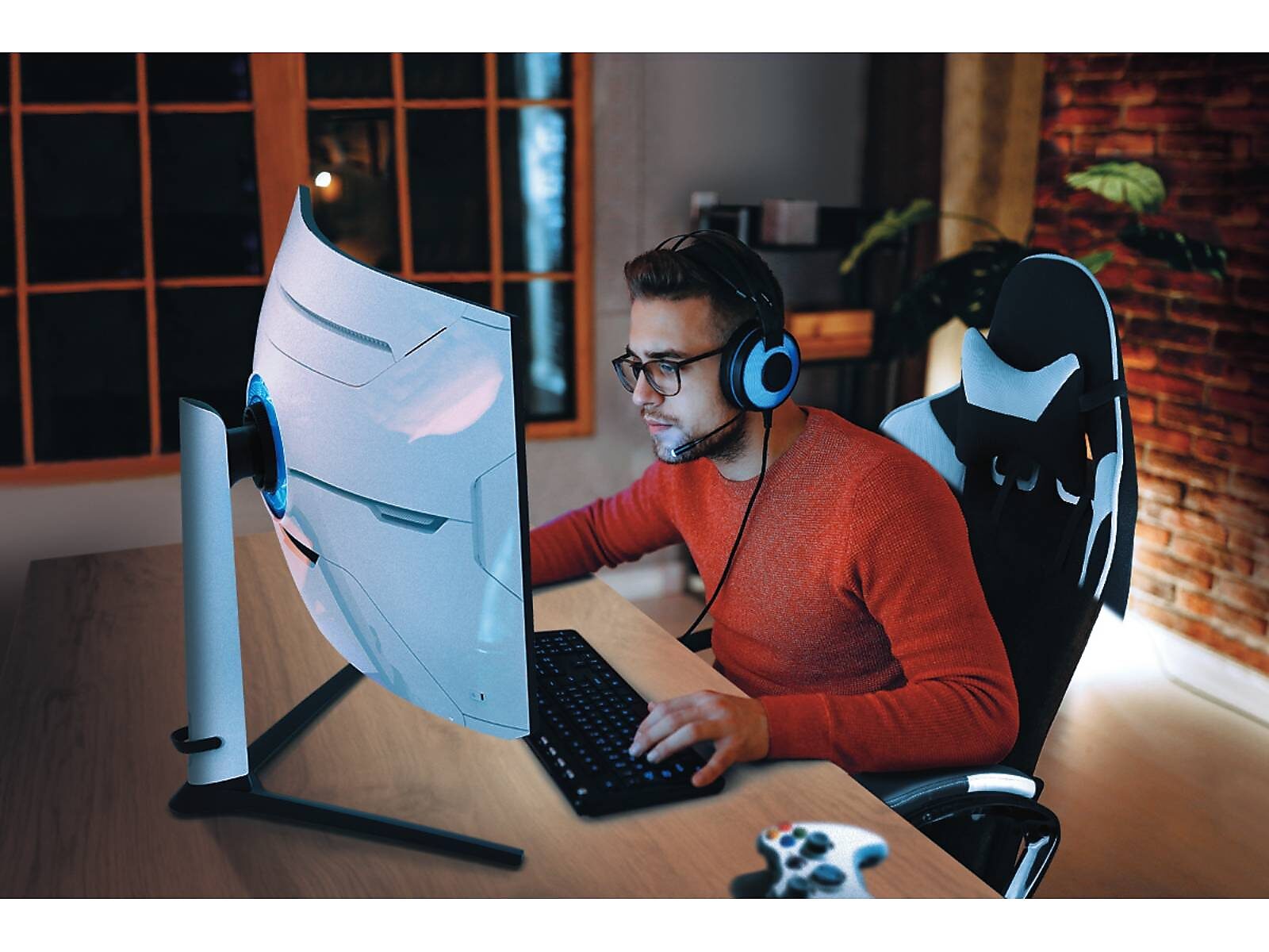 32" Odyssey Neo G8 4K UHD 240Hz 1ms in black (GtG) Quantum HDR2000 Curved Gaming Monitor with Matte Display Monitor(LS32BG852NNXGO)