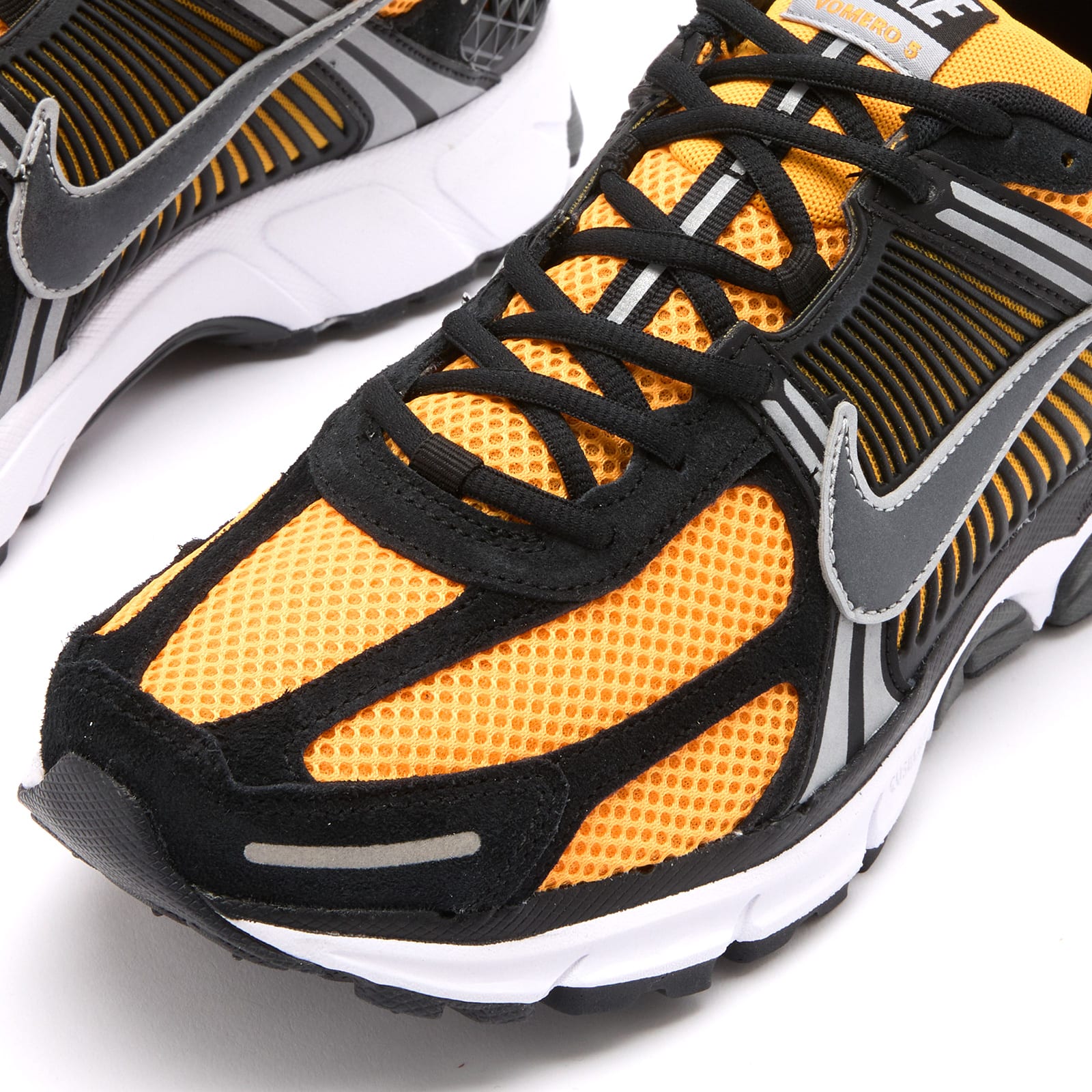 Zoom Vomero 5 Sneakers Sundial / Metallic Silver