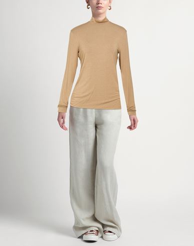 Woman T