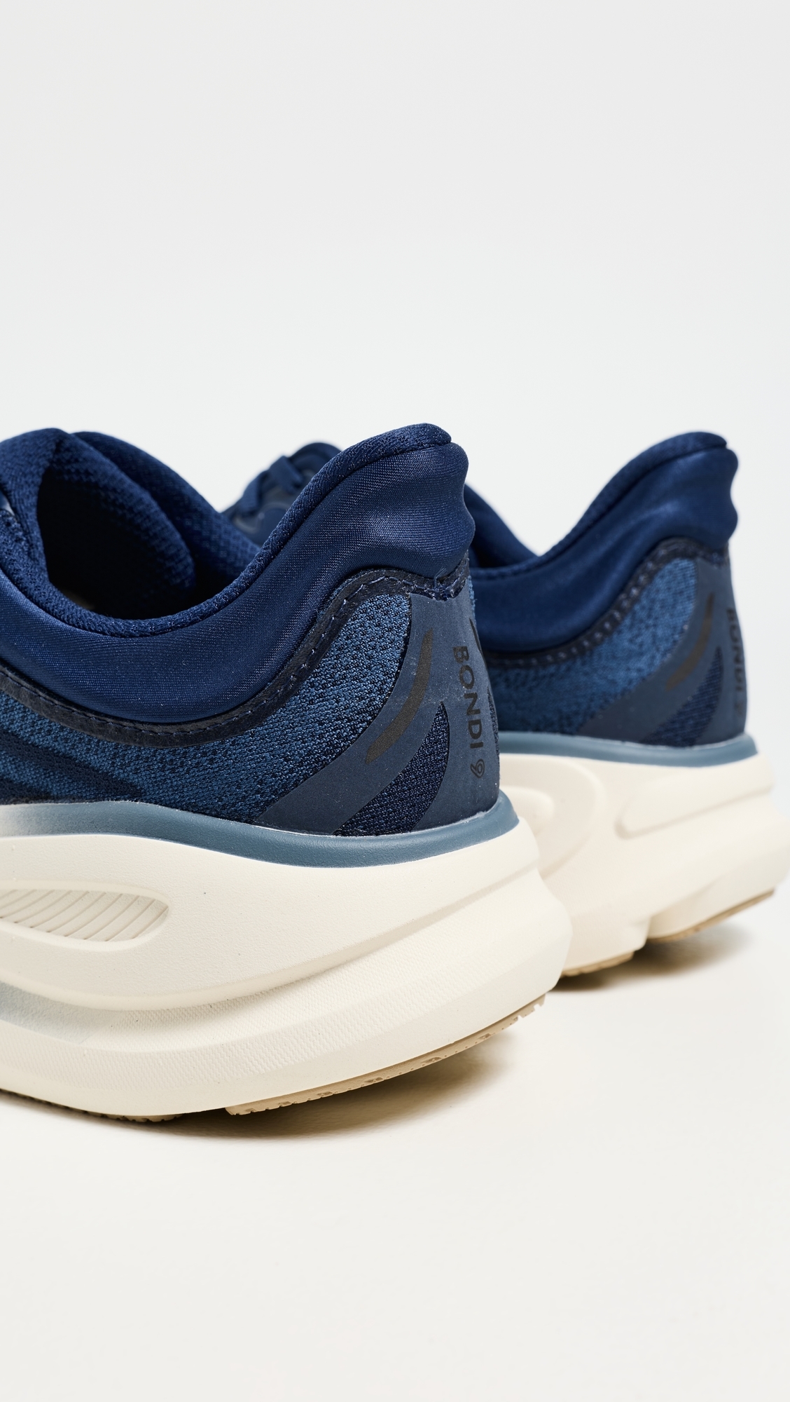 Bondi 9 Sneakers Midnight Blue/Varsity Navy