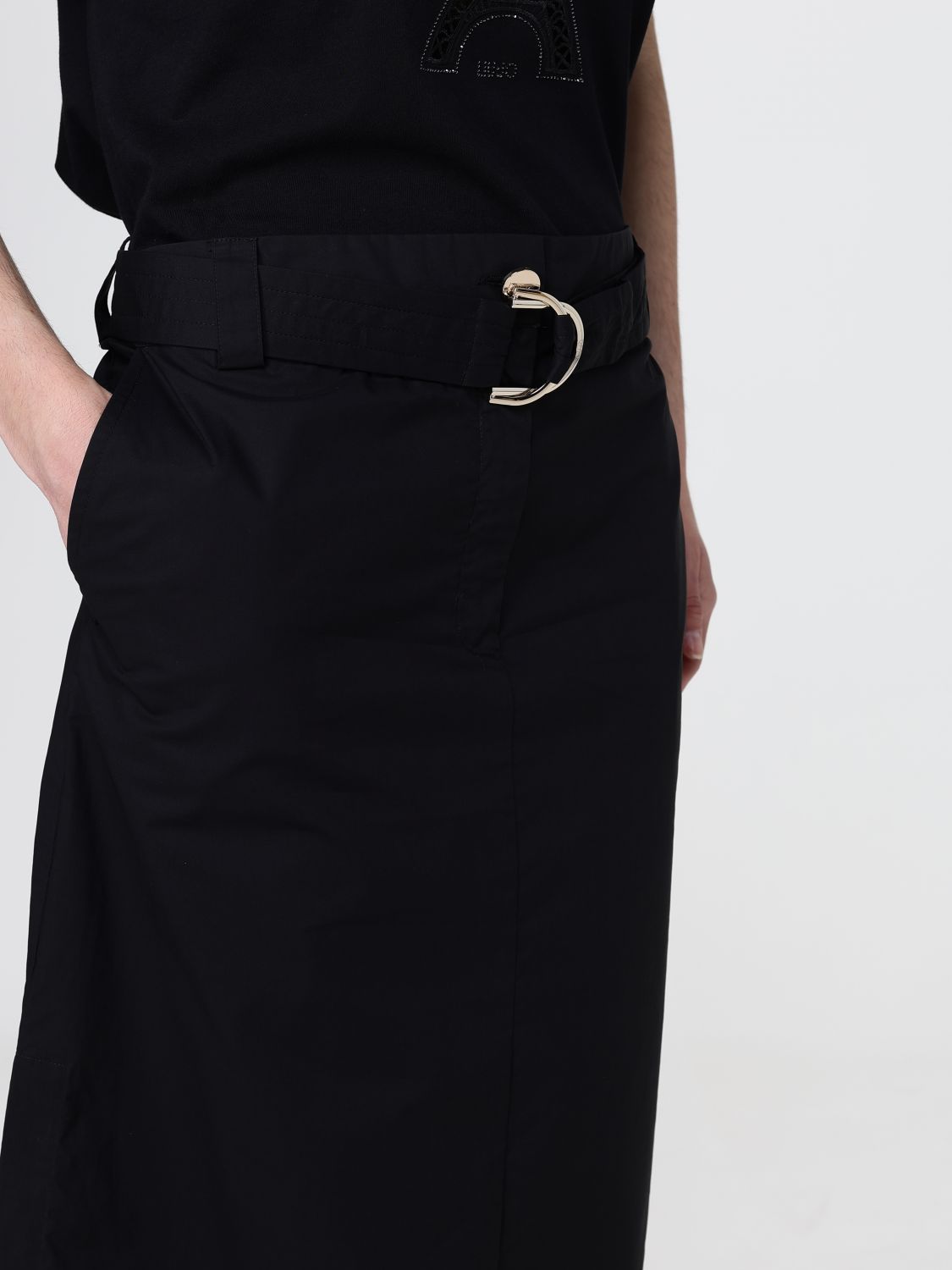 Skirt Woman color Black