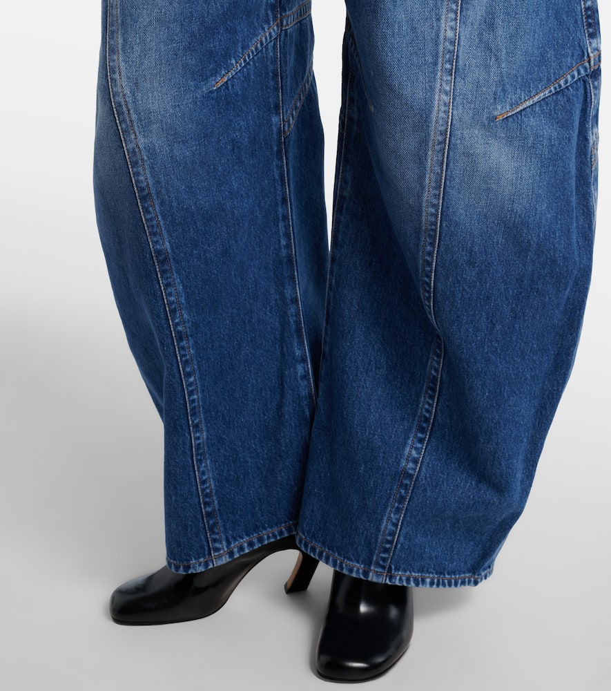 Violino barrel-leg jeans