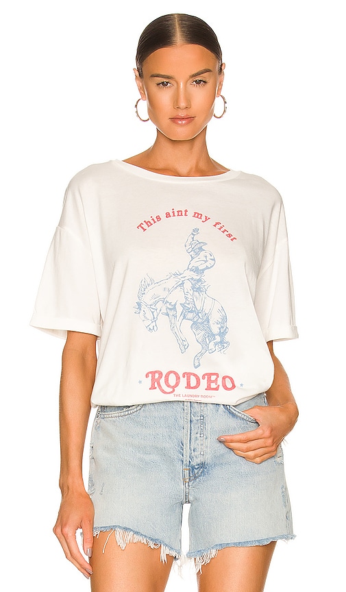 The Laundry Room SHIRT THIS AIN'T MY FIRST RODEO OVERSIZED in White. Größe XL. Also in L, M