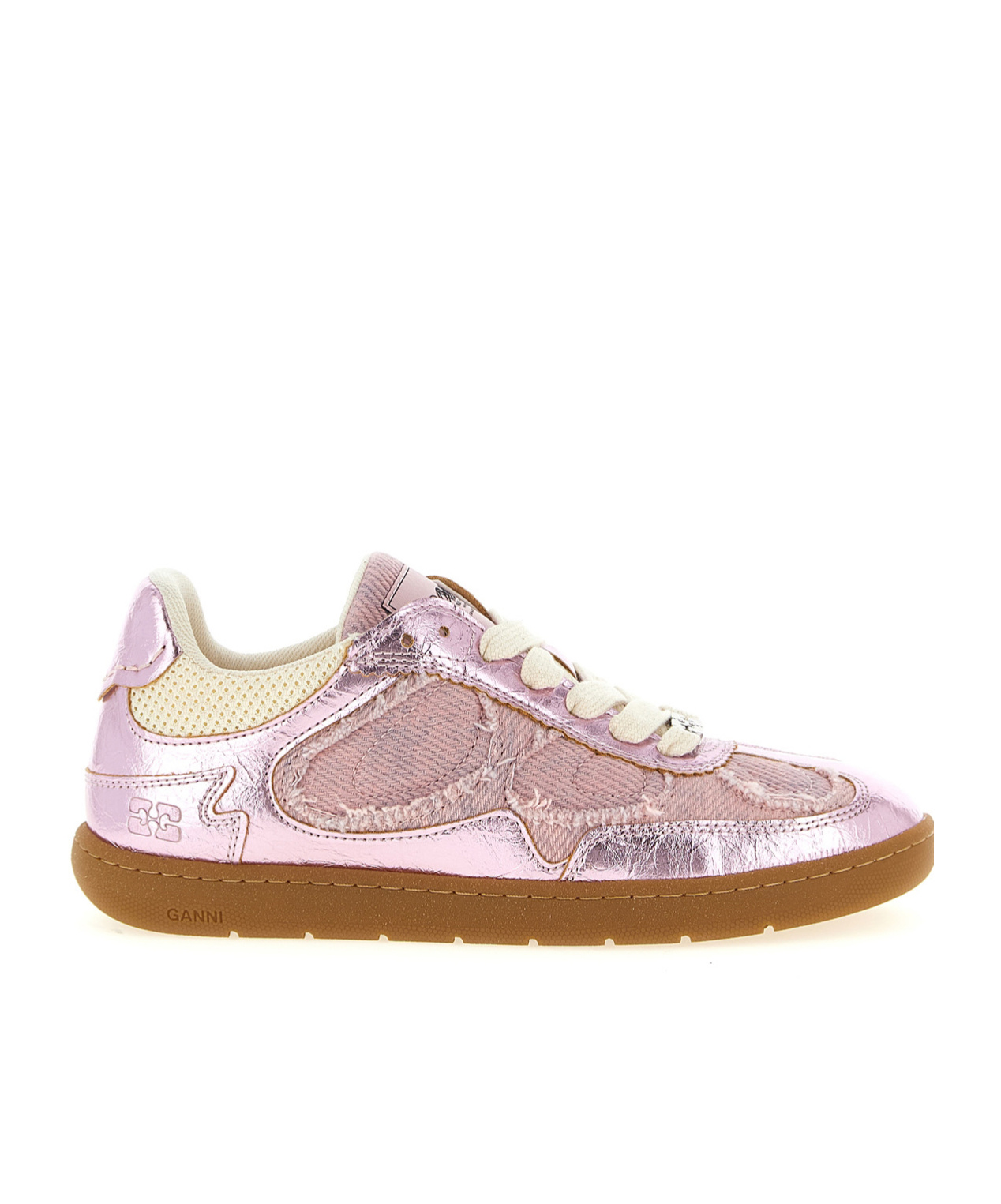 08 Lace-Up Sneakers