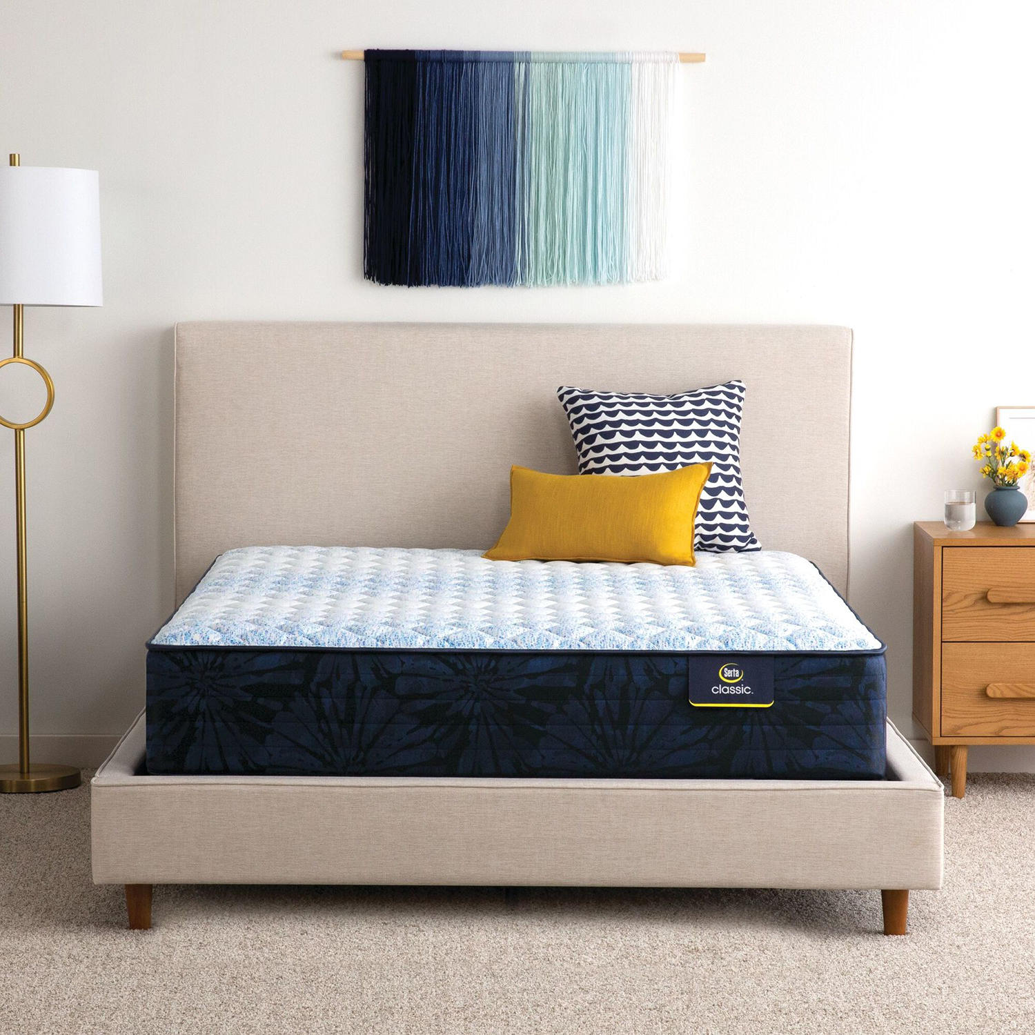 Classic Harbor Creek Firm Mattress Set:- Queen