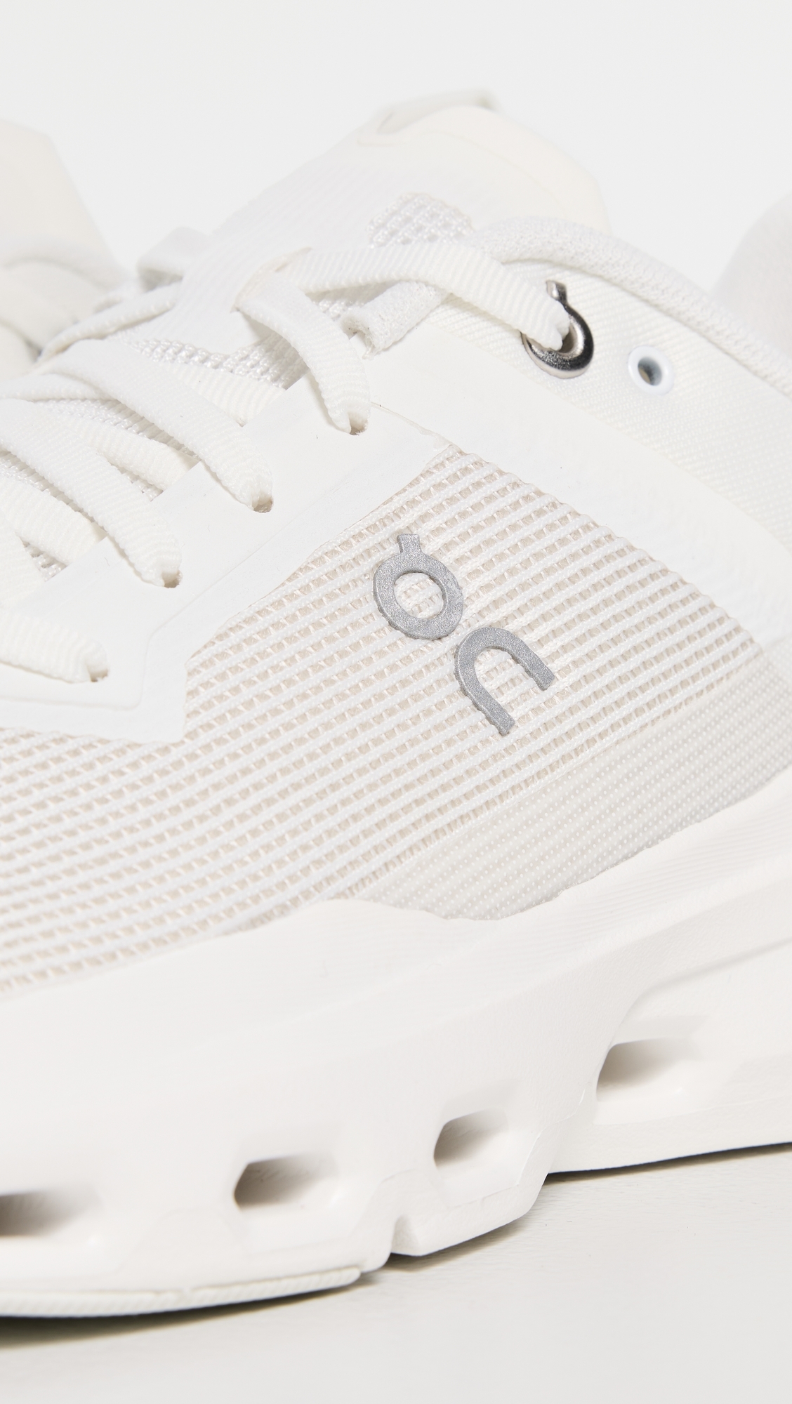 Cloudpulse Next Sneakers White/Ice