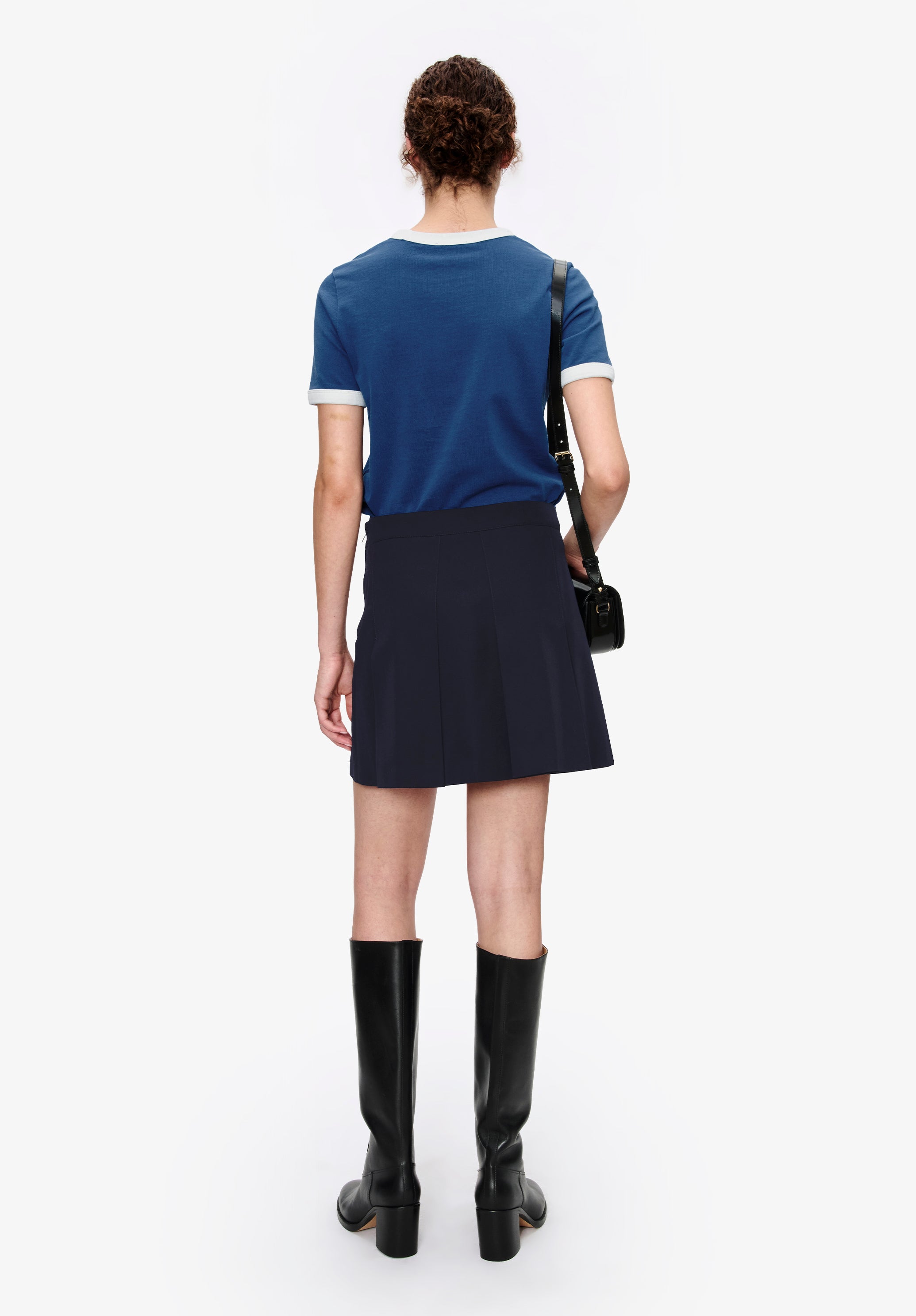 A. P.C. Women's Pleated mini skirt Size: 34 in Dark navy blue