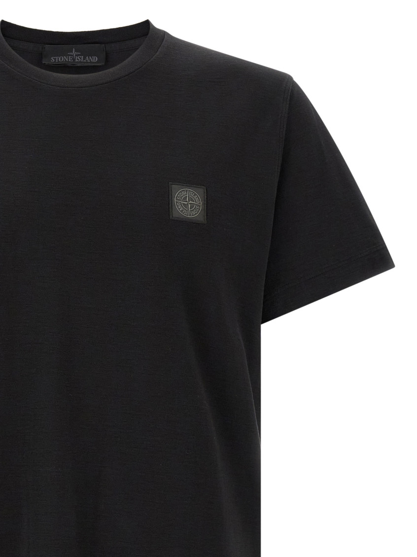 Black Solid Crew Neck T-Shirt
