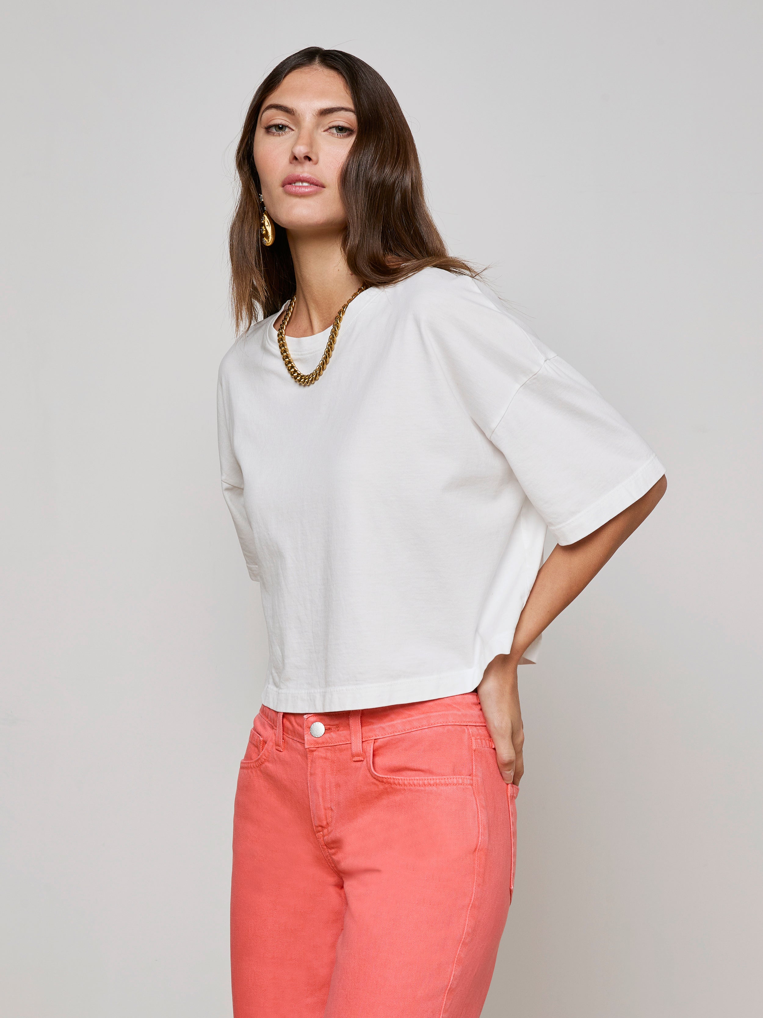 L'AGENCE Daria Oversized Cropped T-Shirt In White