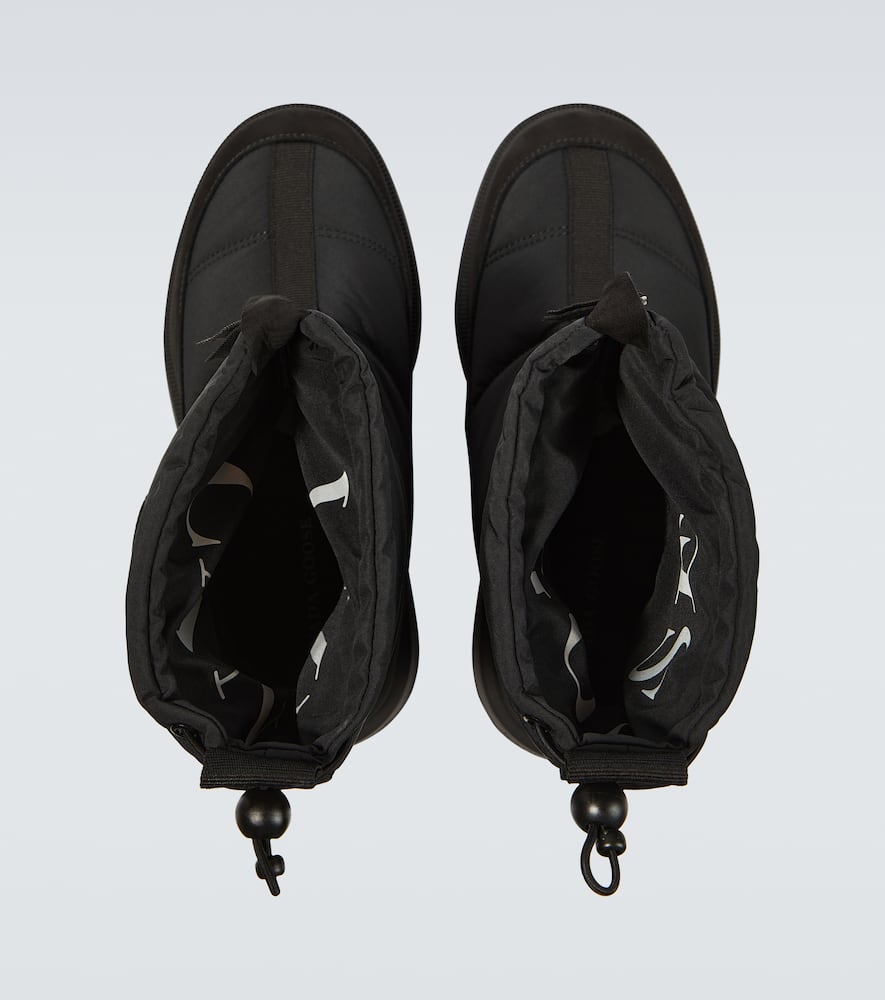 Canada Goose Crofton fold puffer boots