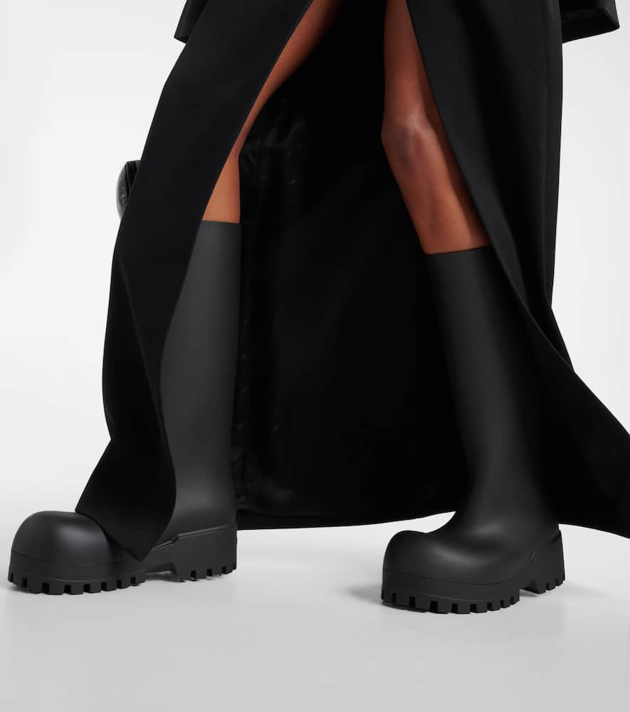 Bulldozer rain boots