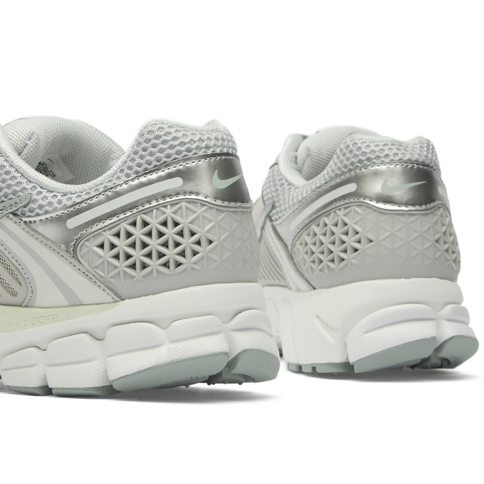 Women's Zoom Vomero Sneaker Grey Fog/Off White/Spruce Aura