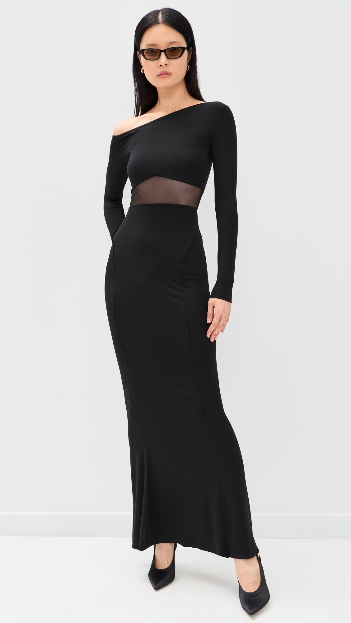The Hold Me Dress Black