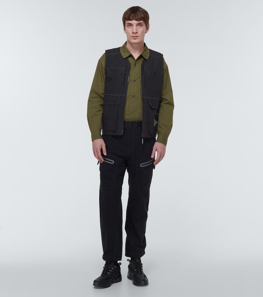 Zipped vest