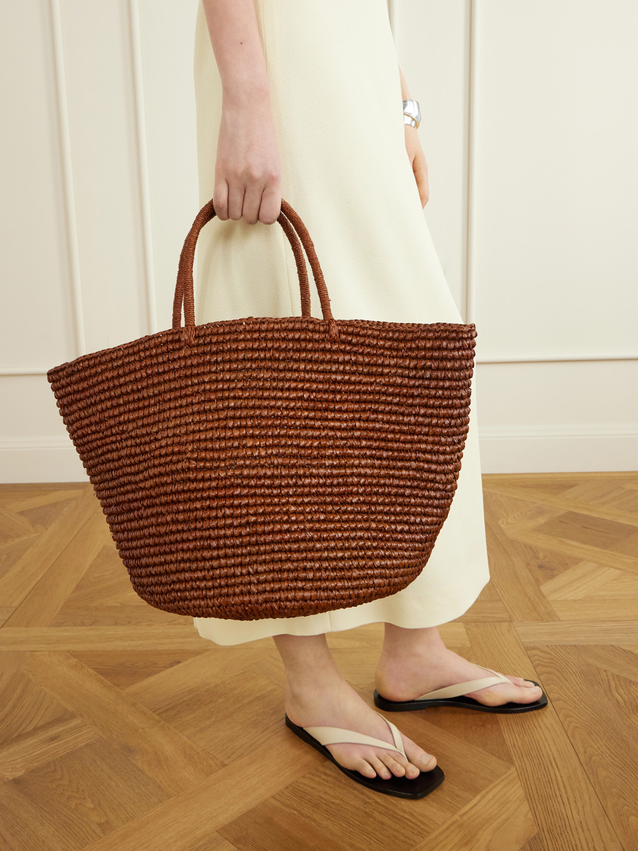 Large Straw Tote - Brown