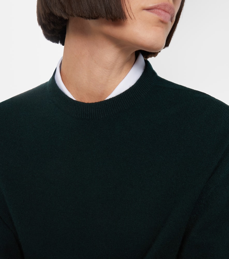 Cashmere sweater
