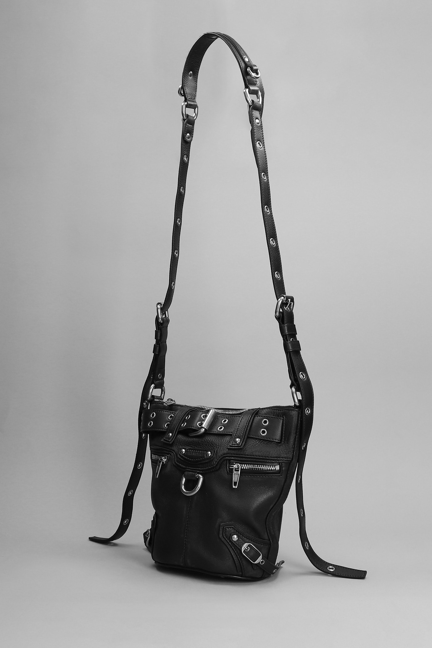 Emo Bucket Shoulder Bag In Black Leather