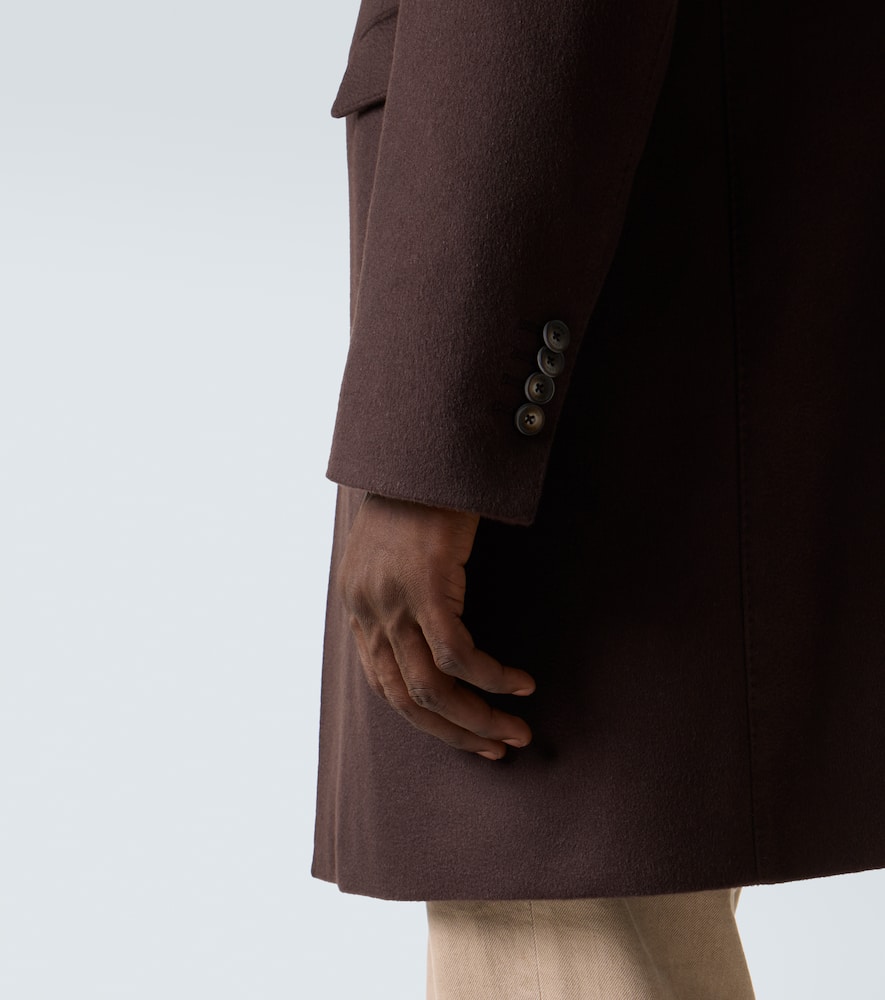 Cashmere coat