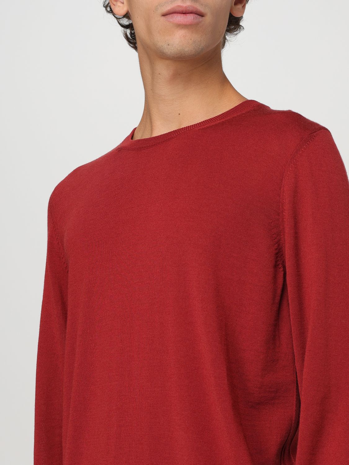 Sweater Men color Ruby