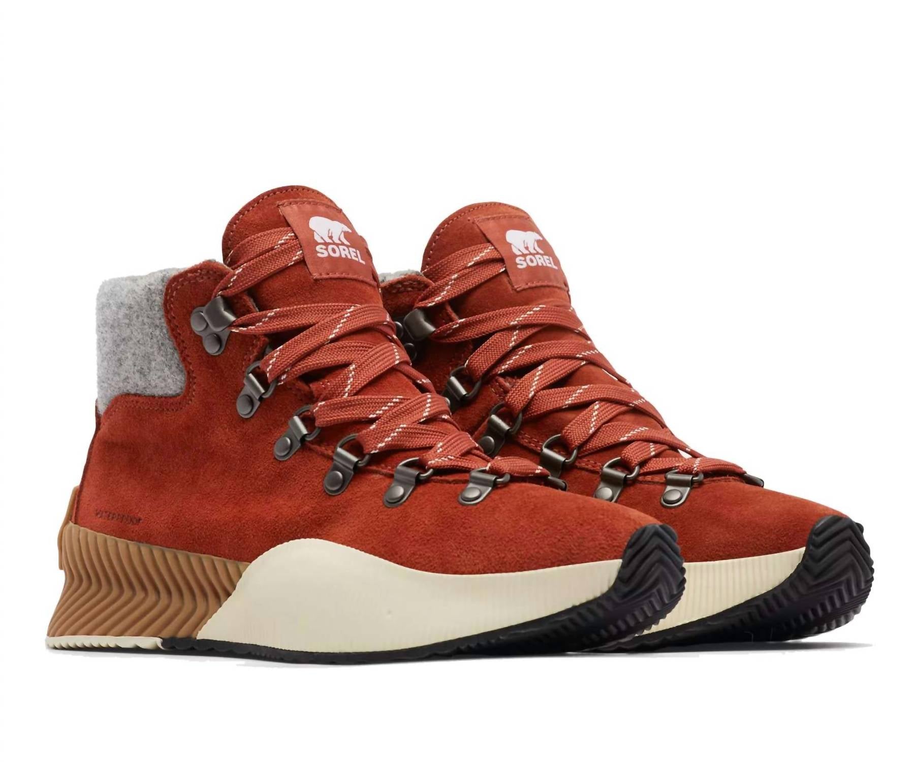 Women'S Out N About Iii Conquest Boot In Red/chalk