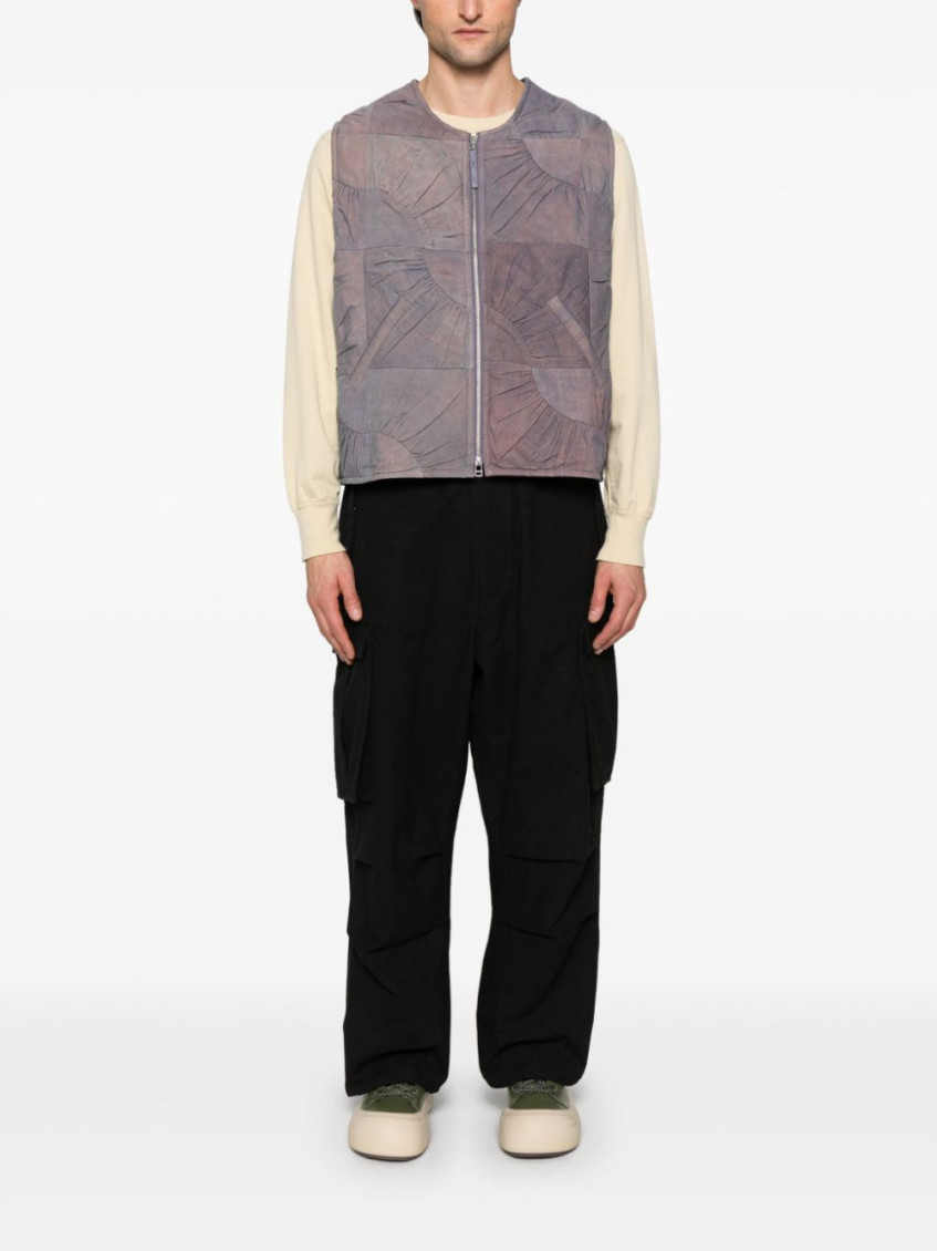 - Pluto Vest