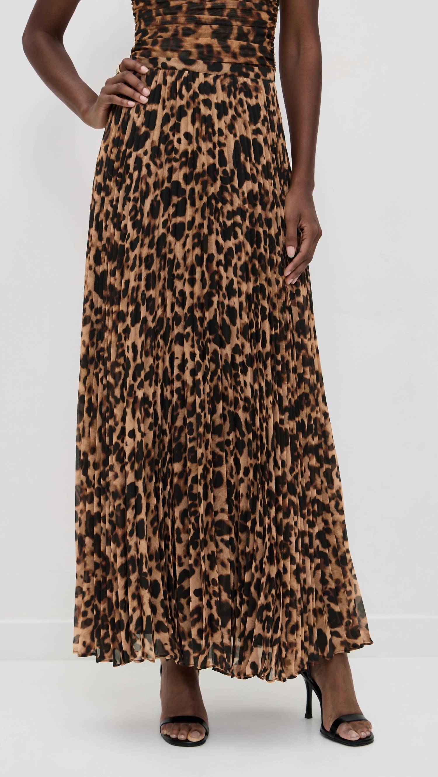 Torin Pleated Maxi Skirt In Leopard