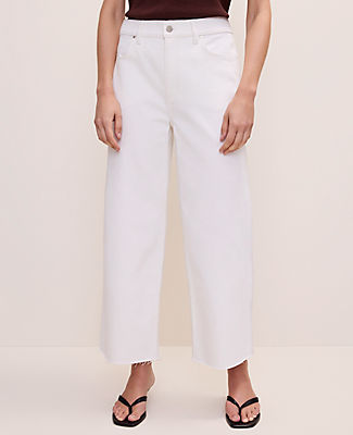Ann Taylor The Petite Wide-Leg Crop Jean — Curvy Fit