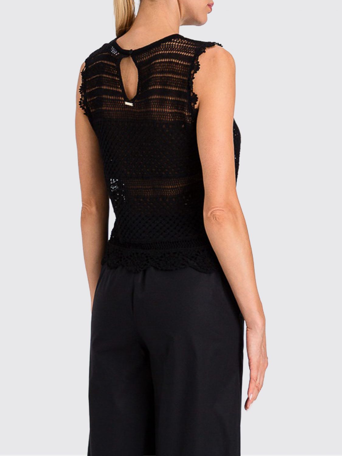 Top Woman color Black