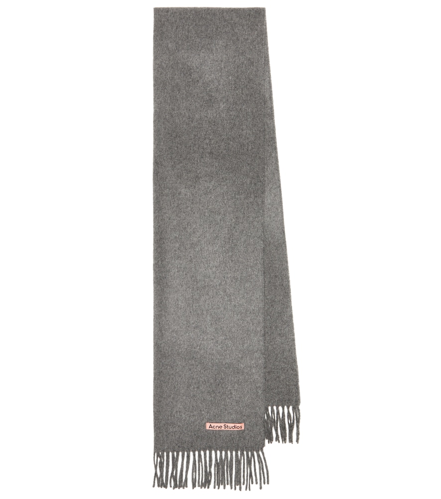 Cashmere scarf