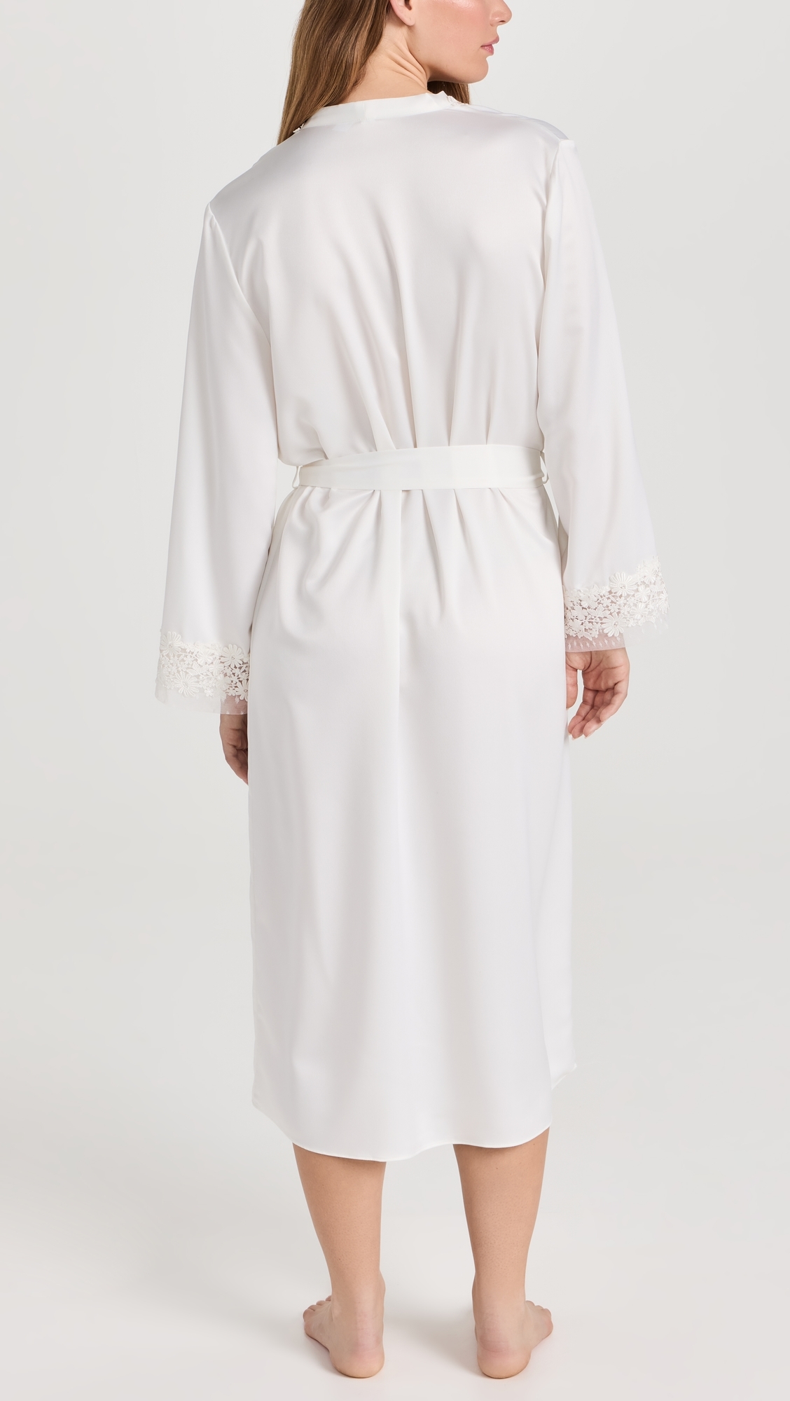 Showstopper Charmeuse Robe Ivory
