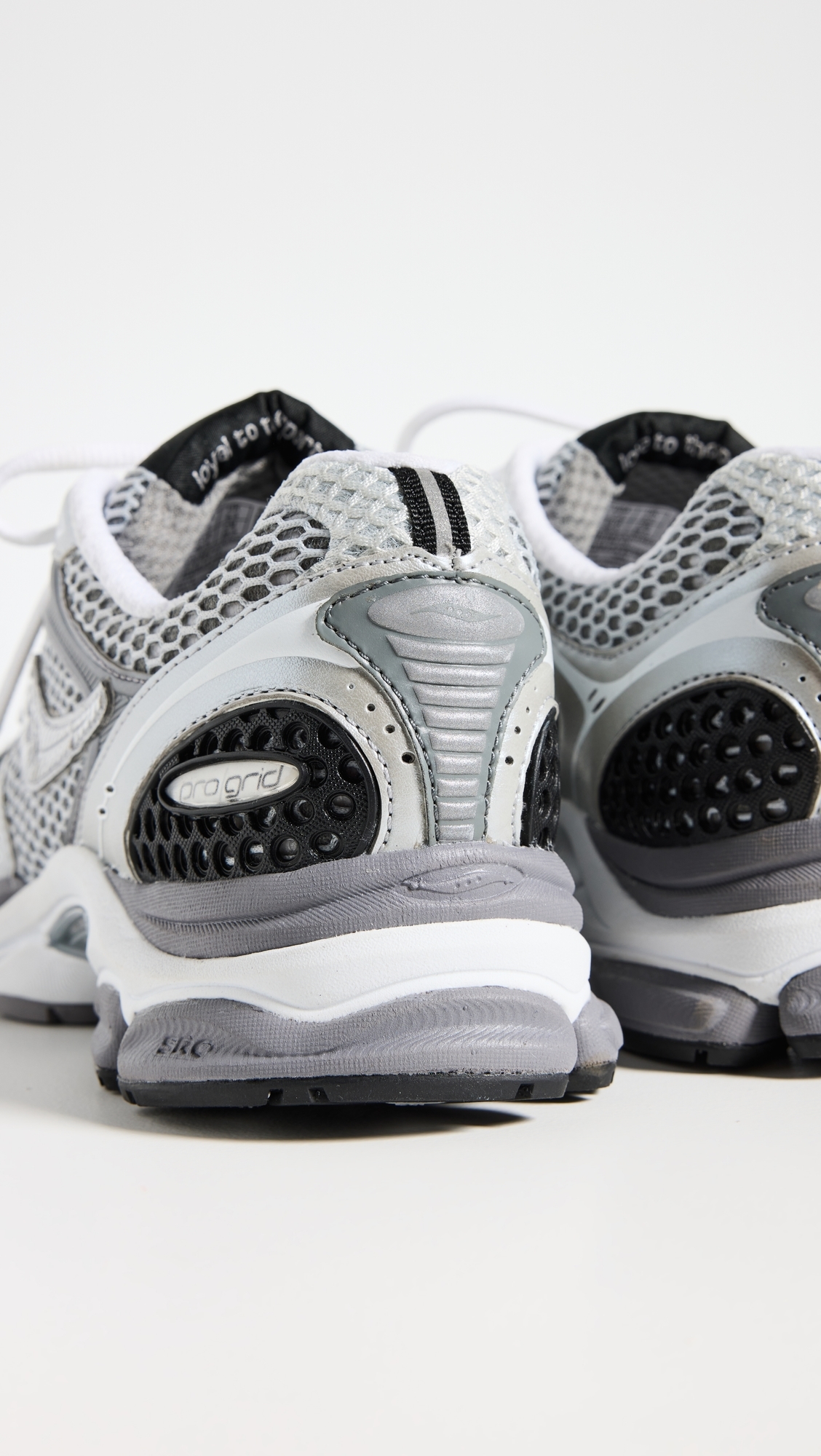 Progrid Triumph 4 Unisex Sneakers Grey/Silver